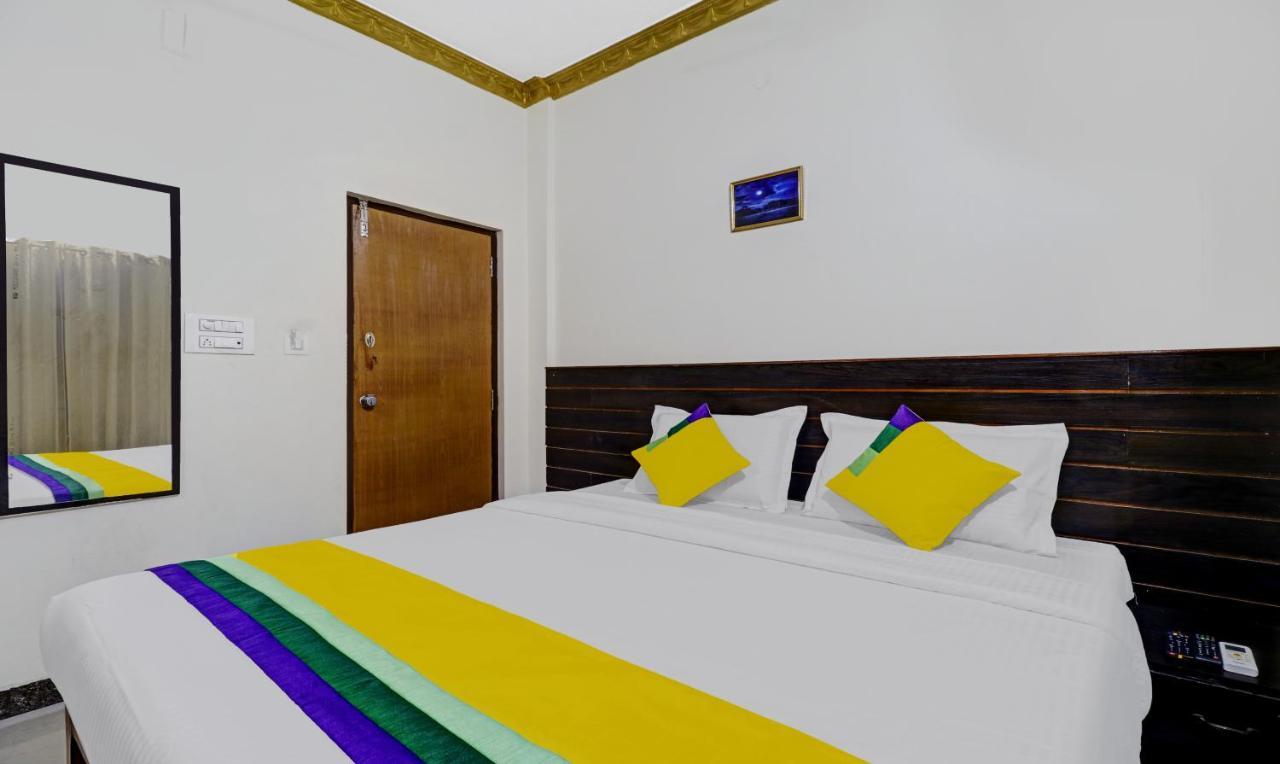 Lee Comfort Kushālnagar Buitenkant foto